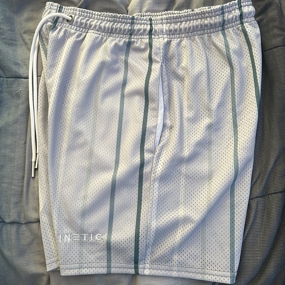 Grey kinetic kings mesh shorts - Picture 2 of 4